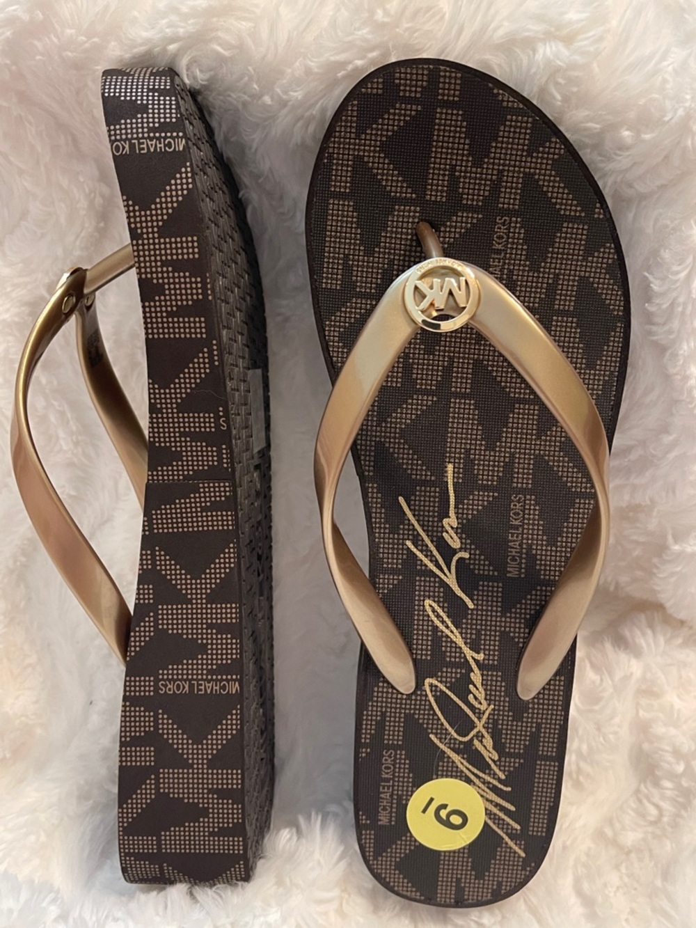 NWOT Michael Kors Bedford Platform Flip Flop Sandals
